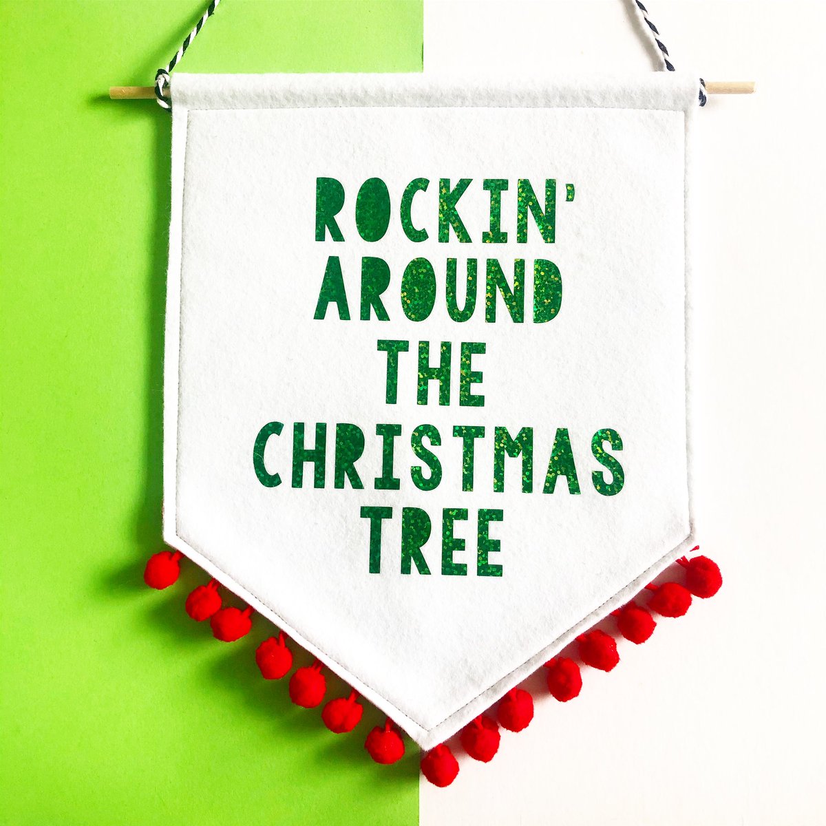 Textilesbybecca's tweet photo. NEW❤️💚❤️💚❤️
Christmas banners heading to Etsy! 
This one is now available to buy! 
There is currently only one available! ⭐️ 

https://t.co/spxbyFzQ11

https://t.co/MCOzwsGGu2 ⭐️ https://t.co/vfmWHRxPzS