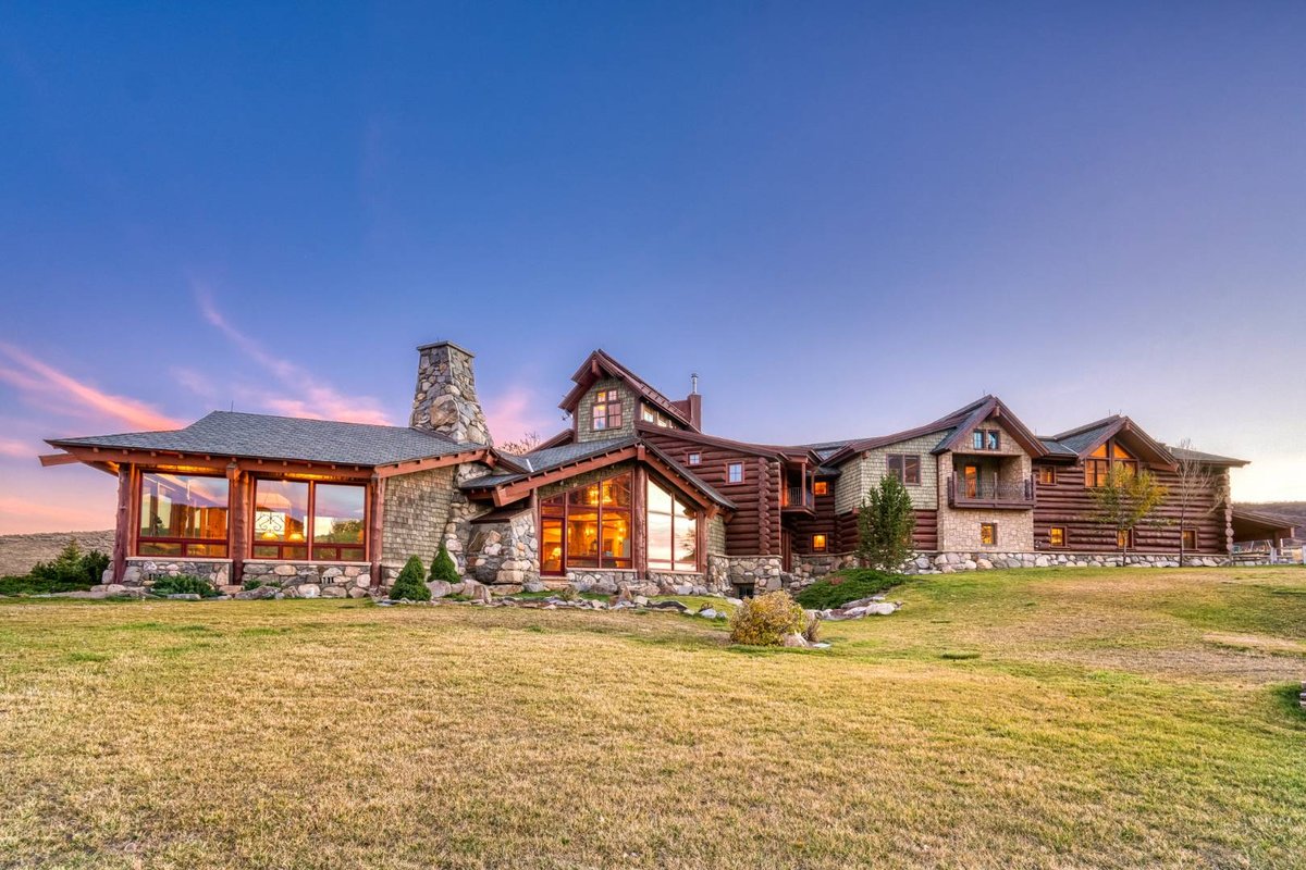 Incredible ranch property encompassing more than 1,100 acres and a gorgeous 15,000-sq-ft home with sweeping vistas of Sleeping Giant Mountain! Listed by <a href="/haydenoutdoors/">Hayden Outdoors</a> for $32,900,000

LuxuryRealEstate.com/3402083