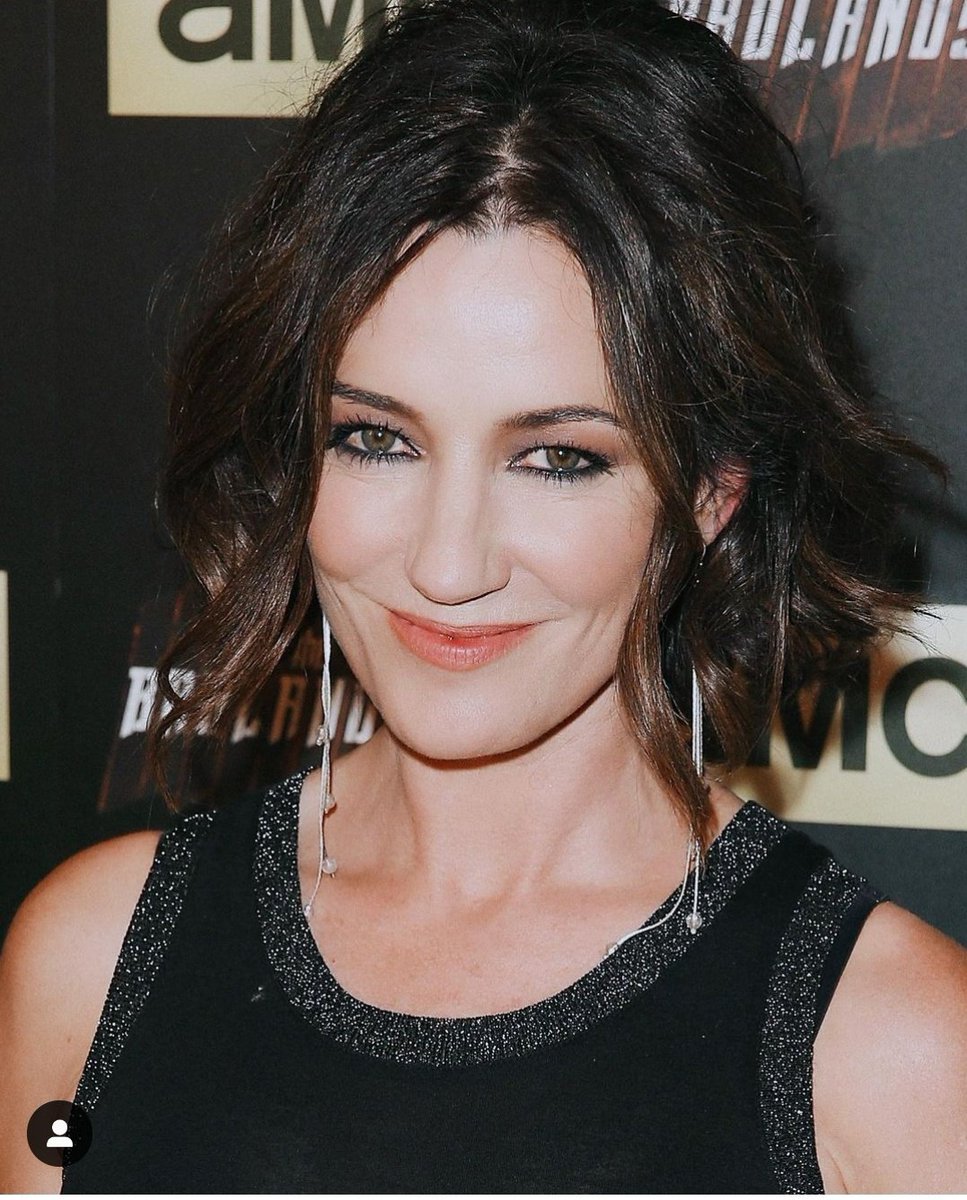 𝐖𝐞𝐞𝐌𝐢𝐬𝐬𝐒𝐚𝐨𝐢𝐫𝐬𝐞 has posted: 

         𝖬𝗒 𝗁𝗎𝗌𝖻𝖺𝗇𝖽 𝗂𝗌 𝖺 𝖽𝖺𝖻 𝗁𝖺𝗇𝖽 𝗐𝗂𝗍𝗁 𝖺 𝖼𝖺𝗆𝖾𝗋𝖺.

     { 📸 credit to Mr Mallory.}