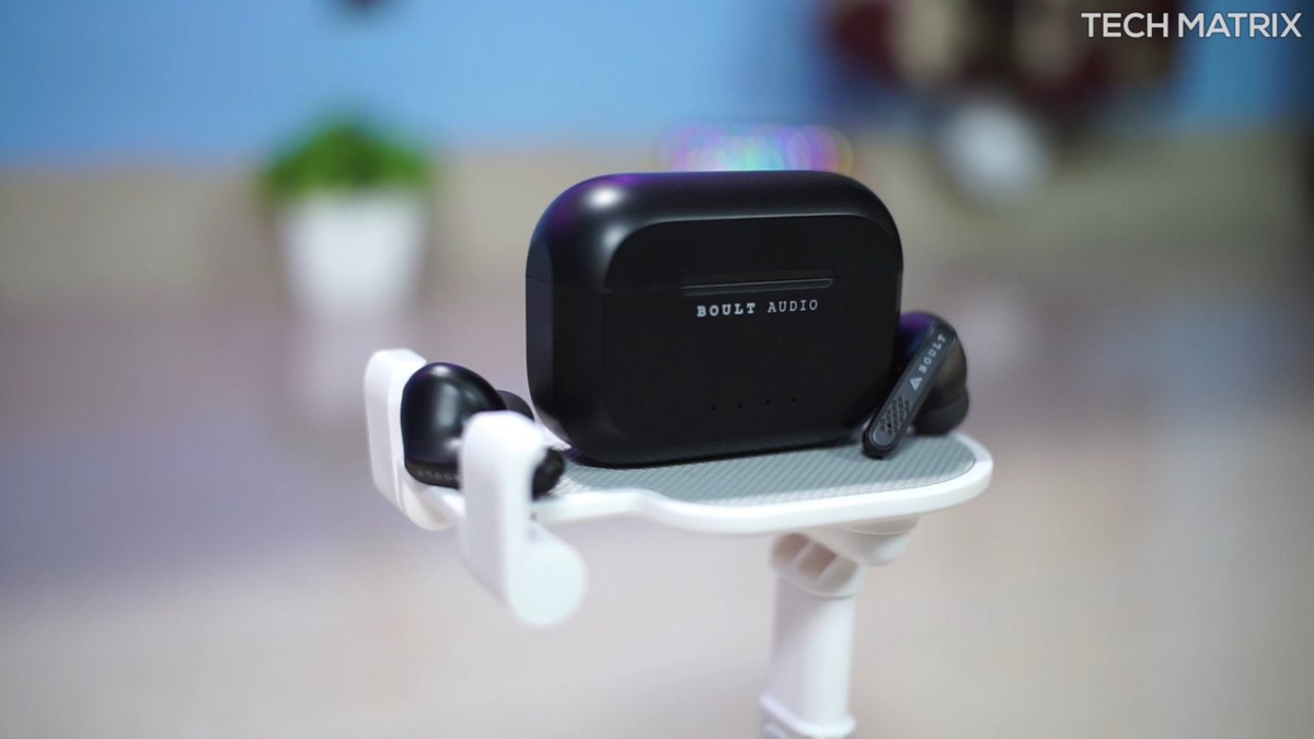 techmatrixx's tweet photo. TWS Earphones - The Boult Audio Propods. Airpods Alternative? #Propods #Boultaudio #Airbass #TWS #Earphones 🔥 🔥

https://t.co/antn2qoyYs https://t.co/OfkQlpe2uQ