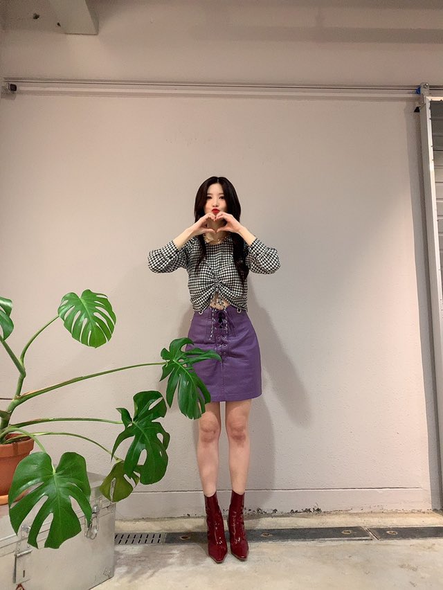 kimalinpics's tweet photo. 201109 fancafe
#선샤인 #SUNSHINE #サンシャイン #김아린 #KIMALIN #네이처 #NATURE #ねいちゃ #ネイチャー #NATURE_WORLD #CODE_M #어린애 https://t.co/9BDvQQVN7C