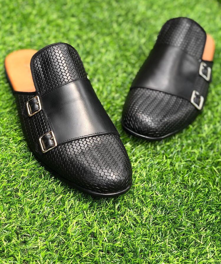 leathercraft_ng's tweet photo. Price - N8,000
#shoes #shoesforsale #shoesaddict #shoeslover #shoes👟 #shoestyle #shoesshoesshoes #shoeslovers #shoesph #shoestagram #shoesoftheday #shoesfashion #shoesaddicted #shoesday #collection #collections #collection_bw #newcollection #collection2019 #StyleLikeNoOther https://t.co/zQW06uzPov