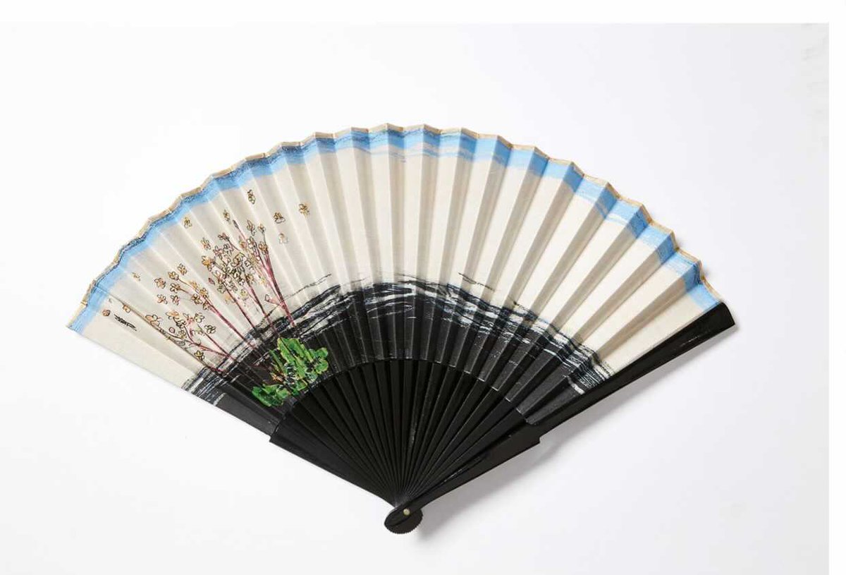 <a href="/Fan_Makers/">Worshipful Company of Fan Makers</a> are pleased to launch the sale of 2020 Commemorative Fan, in aid of the <a href="/LMAppeal/">Lord Mayor's Appeal</a>. Designed by  <a href="/Stewart_Parvin/">Stewart Parvin</a>, designer of some of HM the Queen’s most striking and elegant costumes. youtu.be/nSzn8Y9Mt_4 to see film
You are able to buy at fanmakers.com/2020-commemora…