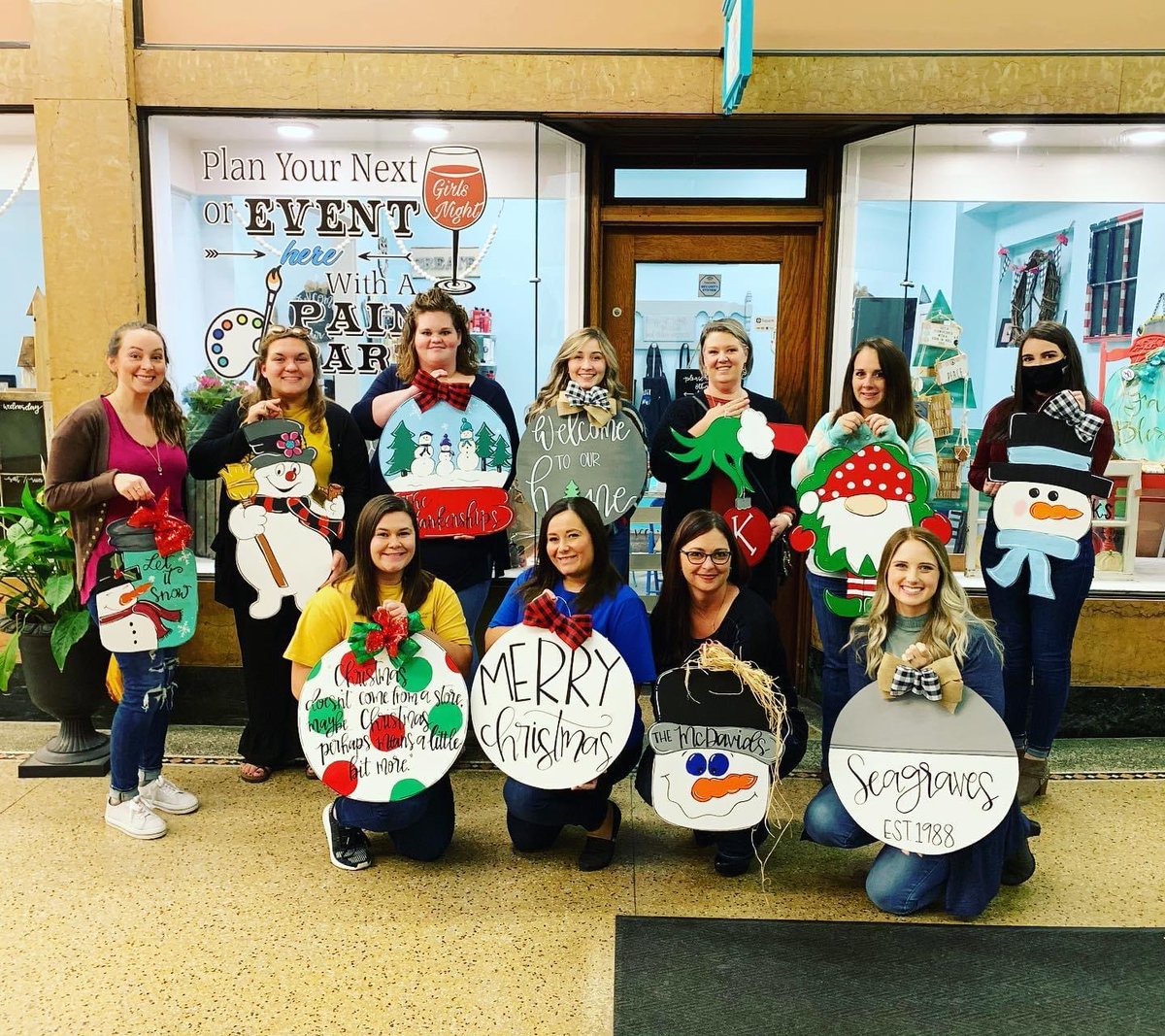 BankKFB's tweet photo. Tis the season! Our KFB girls kicked off the holiday season painting door hangers wtih Bluegrass Mama Creations! #KFB #TodayTomorrowTogether #TheBetterBank #CommunityBank https://t.co/dvO9fKwlDp