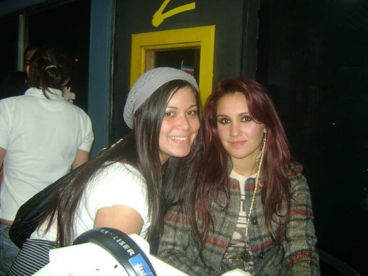RBDCR's tweet photo. Dani es una hermosa FAN DE RBD A LA CUÁL su exnovio le truncó sus sueños ya que le disparó en la cabeza y ello le provocó que esté postrada en una cama.
Sería muy lindo si los chicos le dedicaran algunas palabras ¡Nos ayudan con RT y etiquetando a los 6!
¡Gracias! https://t.co/y61l5TS96k