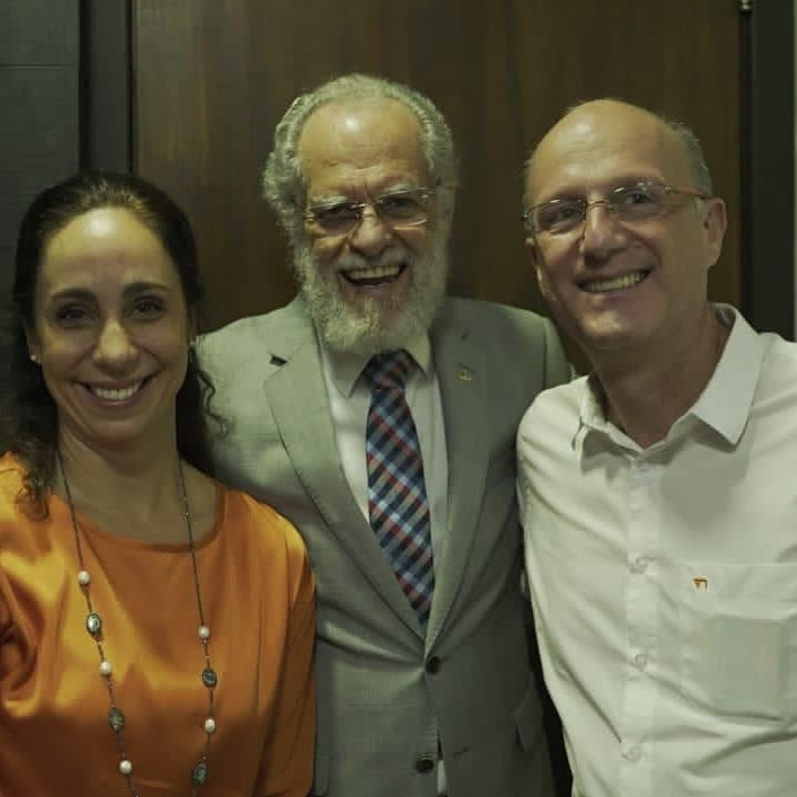 rodrigopaiva_mg's tweet photo. Ontem recebemos a benção do Pr. Márcio Valadão na Igreja da Lagoinha com a minha vice Dra. Patrícia e do Dep. Federal @lucasvgonzalez. Temos “fé” na transformação de BH. Vamos juntos fazer BH avançar com dignidade. Vote 30! Vote Rodrigo Paiva Prefeito! #EleSim30 https://t.co/W0WVXMfugI