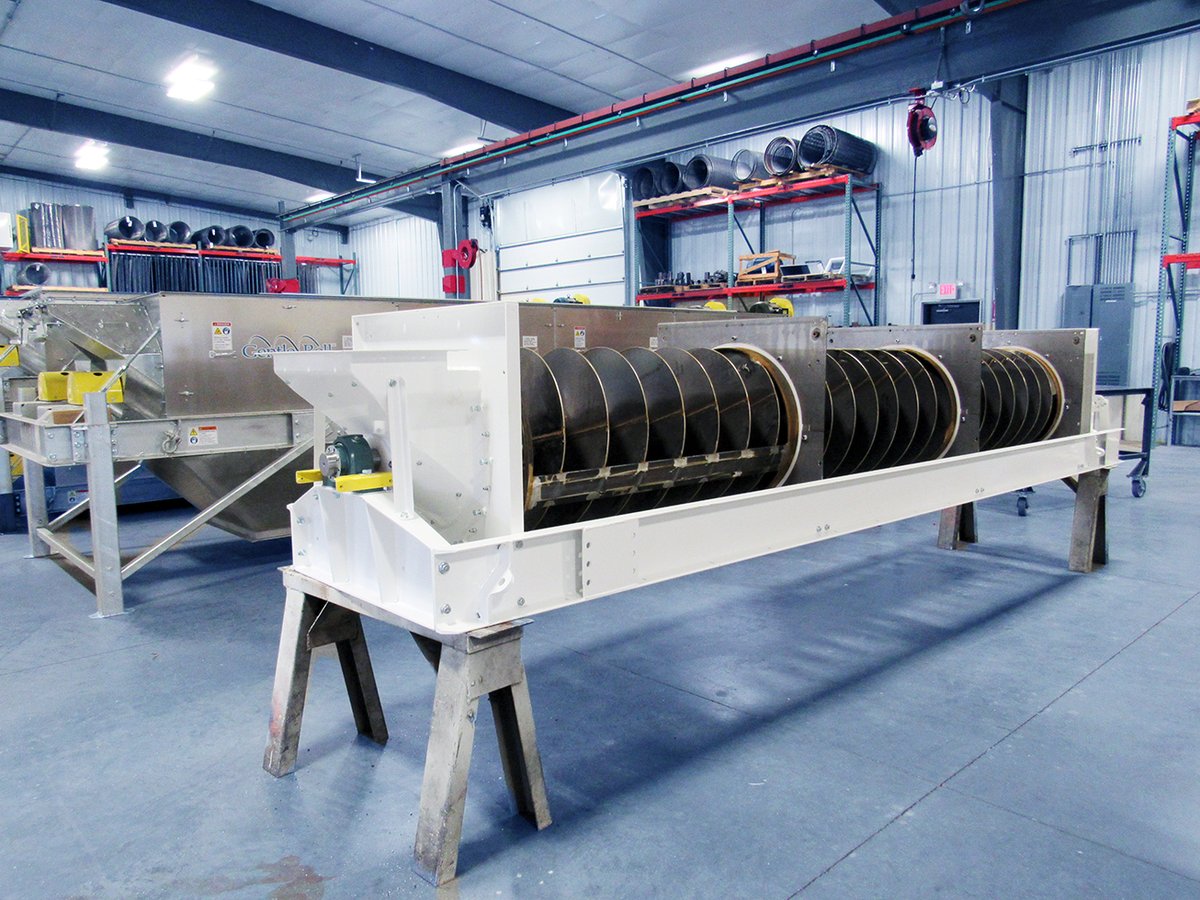 EBMMFG's tweet photo. A good mix of mild and stainless steel screeners are filling up our assembly building. These will soon be shipped to Colorado, California, Indiana, Virginia, and Iowa!
#EBMMFG #GentleRoll #Screeners https://t.co/1ZEcWB9vKT