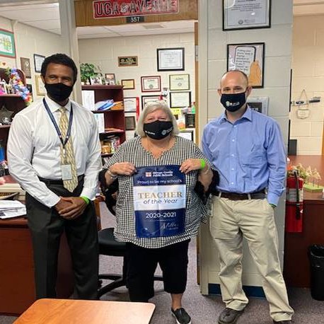 OCPS Orange Technical College – Orlando Campus celebrates our Teacher of the Year, Cindy Bradley. She shared this moment with her class, Hugh Hermann, Assistant Director and Andrew Jenkins, Director. #OCPSStellar