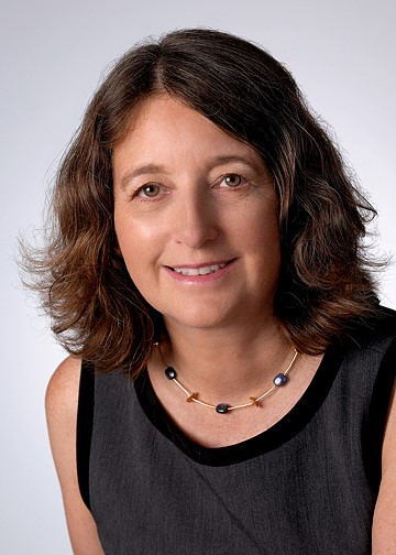 EBTSOYP's tweet image. Curious about vaccines ? Join us today at  1:00 PM EST as we speak to Dr. Tania Watts! Dr. Watts  studies how our bodies respond to infections! Tune in as she explains how her lessons learned about influenza have informed today’s research on COVID-19.

exploringbytheseat.com/lesson/covid-1…