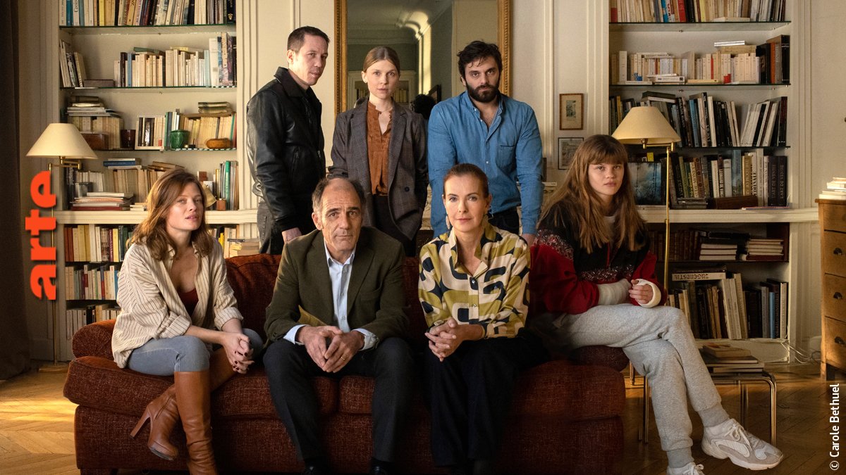 ARTEpro's tweet photo. "#EnThérapie", une série événement portée par les cinéastes @ToledanoNakache, adaptée de la série israélienne #BeTipul. 
En intégralité sur https://t.co/yJbywkmDAw fin janvier
Sur @ARTEfr le jeudi à 20h55 début février.
Le DDP ➡ https://t.co/7ScJXRaSqD https://t.co/dnH8bAVnNs