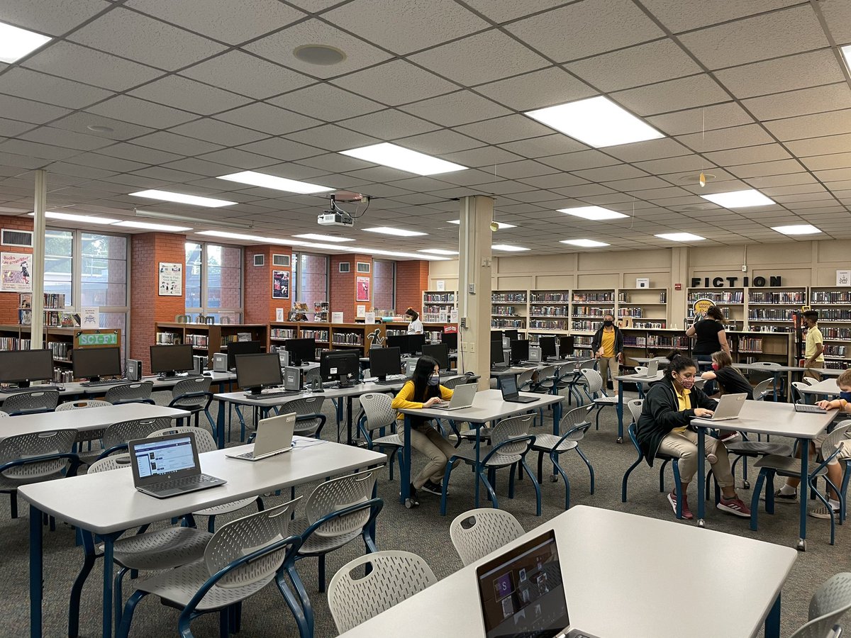MrsFemmel's tweet photo. @6_ksat getting to visit @Library_Krueger today! Happy kids, happy books, happy librarians. 😊@SWatsonKSAT @WeTeachKSAT_CTE @ksatsbest https://t.co/2TOWr0lDXC