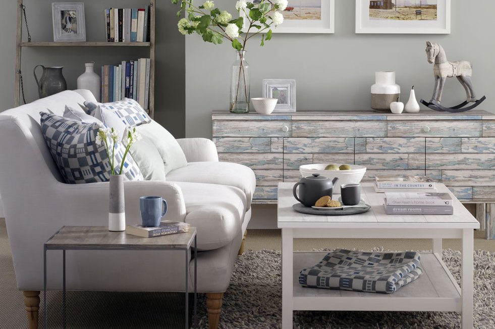 Grey is still very on trend.

idealhome.co.uk/living-room/li…

#greylivingroom #grey #ontrendlivingroom #livingroomcolours