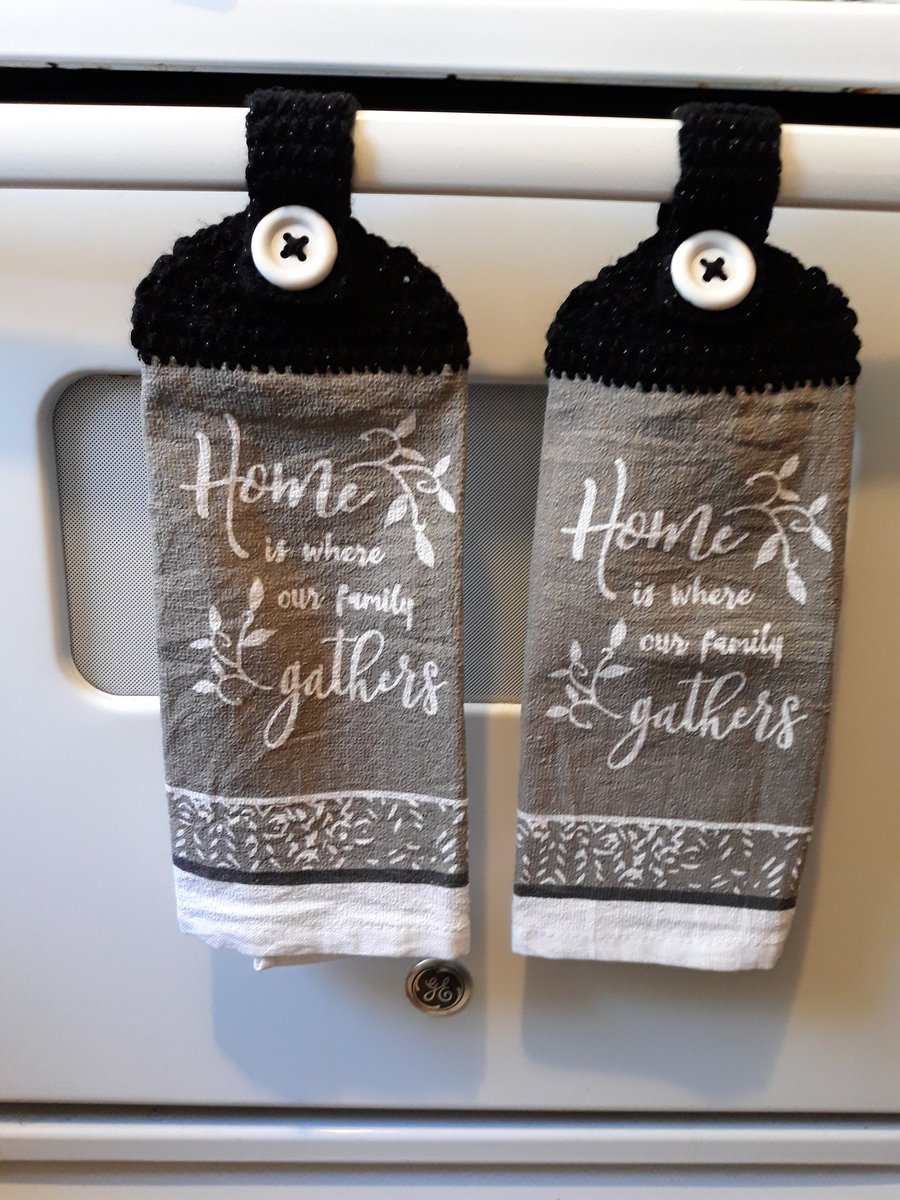 AmysPieces's tweet photo. Excited to share the latest addition to my #etsy shop: Home is Where Our Family Gathers set of 2 Hanging Towels / Kitchen Towels / Hanging Dish Towels / Homemade / Kitchen Decor / Crocheted Top https://t.co/G9DMU0znAA https://t.co/ZLru46L5IJ