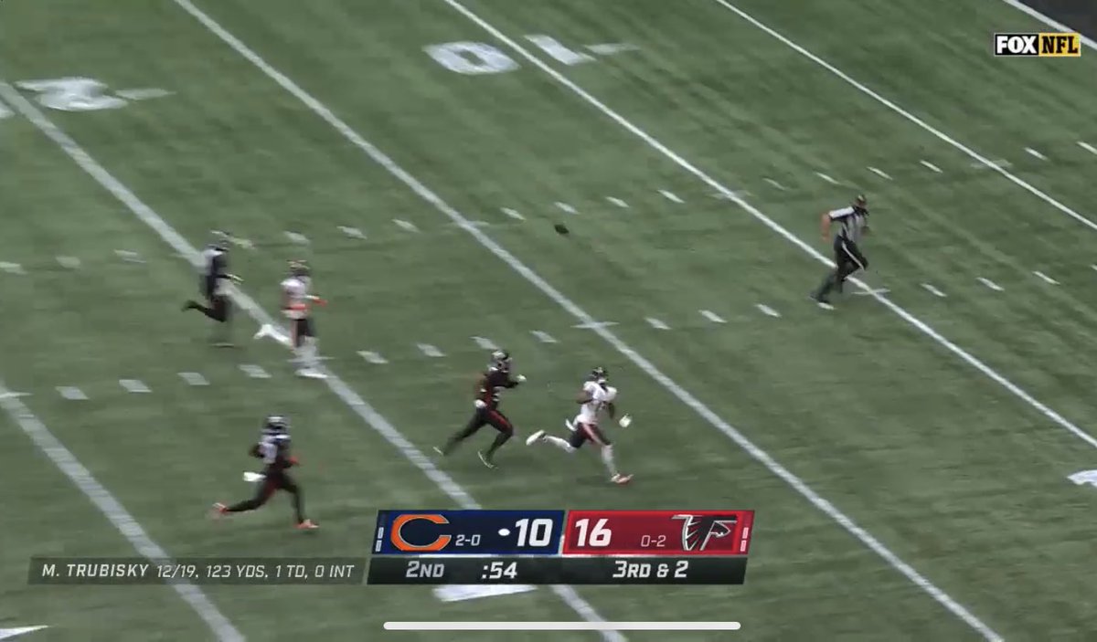 The ball that gets Trubisky essentially benched after a half with 168 all purpose yards. Gotta connect, inches from a 215 yard half, instead opens door to benching after a poor third Q start