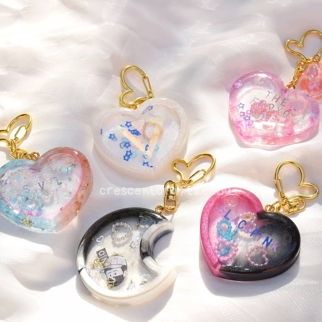 crestcebu's tweet photo. Very affordable shakercharms! All are custom-made. Hihi If you wish to discuss your desired piece, don't hesitate to DM us.💕
-
-
-
-
-
#resinph #resincebu #resin  #resinartwork #resinshakercharm #resinshakercharms #CreSent #supportLocal #kpop #bts #blackpink #seventeen https://t.co/2gecuzJ521