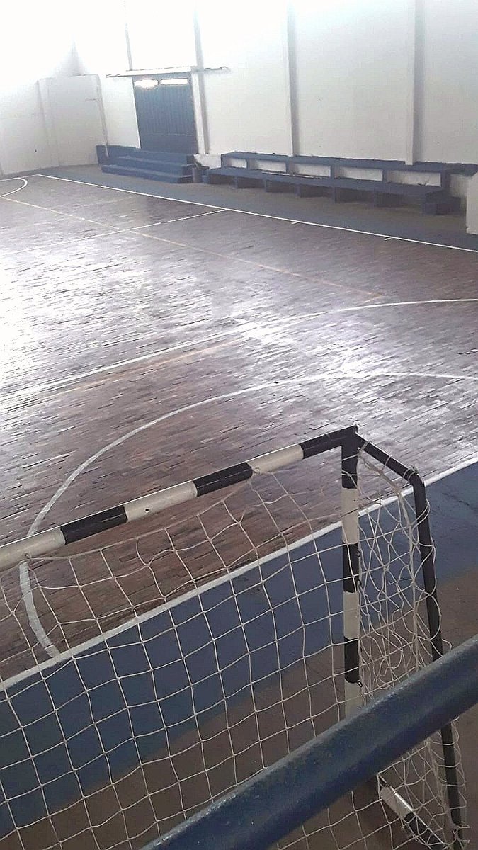 Excelente trabajo de reparación en el gimnasio Nuestra Señora del Verdún, realizado por varias áreas de la Intendencia de Lavalleja.