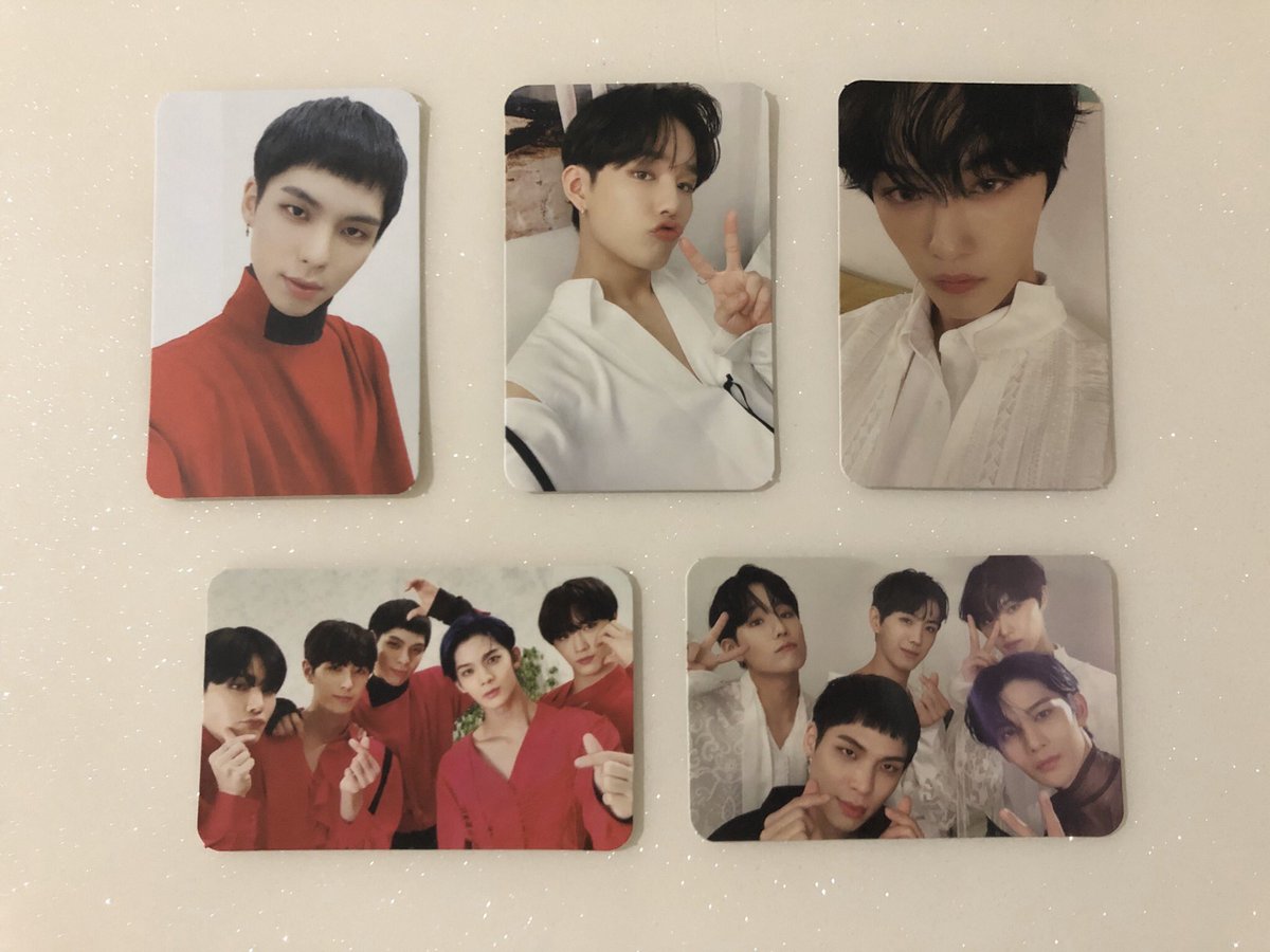 deomudaz's tweet photo. WTS #CIX Chapter 3. Hello, Strange Time Album MMT Photocard PC Poster

Dm for price

#BX #Seunghun #Yonghee #Jinyoung #Hyunsuk

WW Shipping 

#cixtrade #cixphotocard #cixsell
#cixpc https://t.co/lFHKl67plj