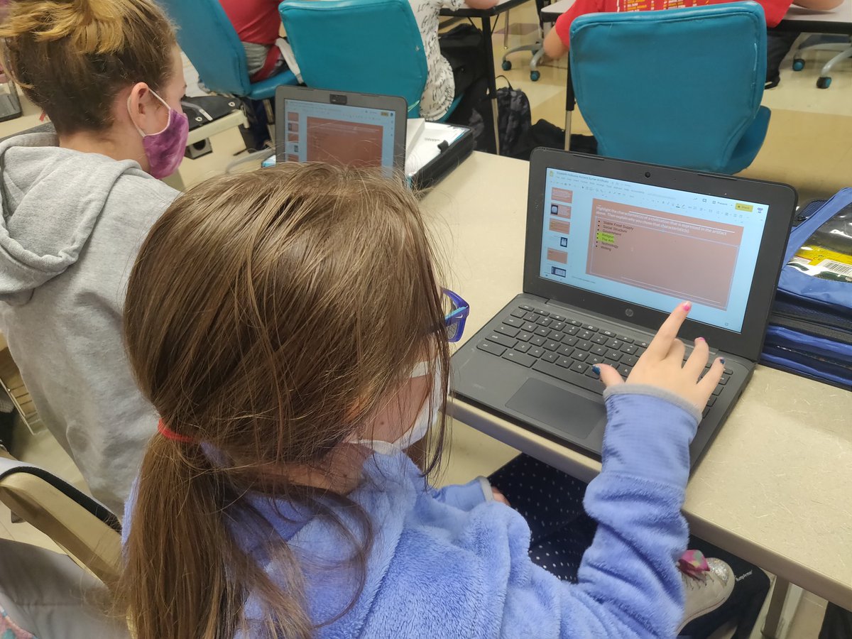 Today we analyzed artifacts and determined what traits of a civilization each artifact represents. #curiculum #historyalive #LevysLearners <a href="/WilsonsCreekInt/">Wilson's Creek</a> <a href="/DrKarynChristy/">Karyn Christy</a>