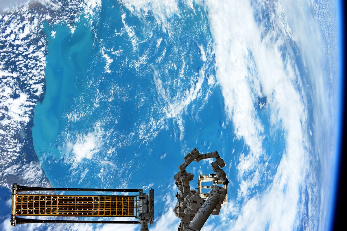 NASA_Technology's tweet photo. We selected 17 U.S. companies for 20 partnerships to mature industry-developed space technologies for the Moon and beyond! These companies will work with NASA centers across the country to accelerate emerging commercial capabilities for future missions: https://t.co/Fb3zvgjo4v https://t.co/L6vBfFiq0q