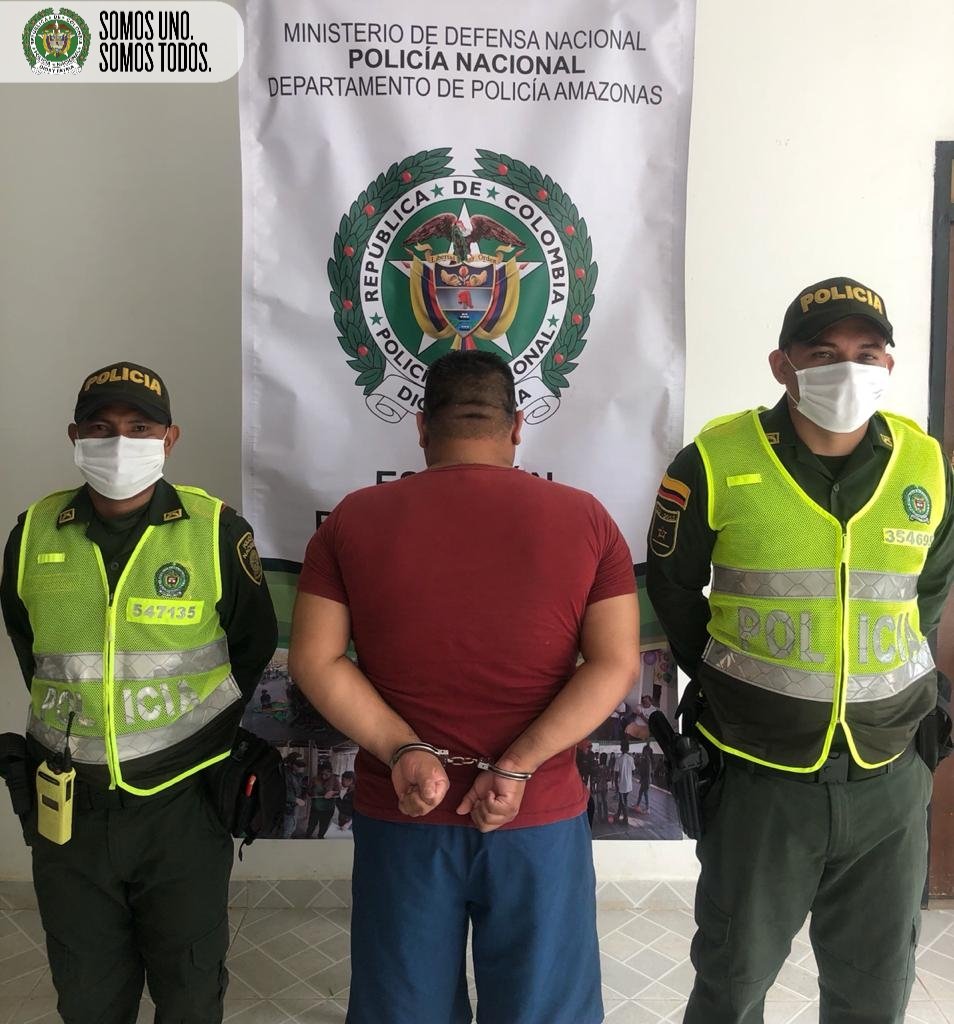 PoliciAmazonas's tweet photo. #Amazonas por hechos de intolerancia en el Municipio de Puerto Nariño, es capturado en flagrancia una persona de 27 años de edad, por el delito de lesiones.
#SomosUnoSomosTodos #MNVC https://t.co/wuEuKMJowa