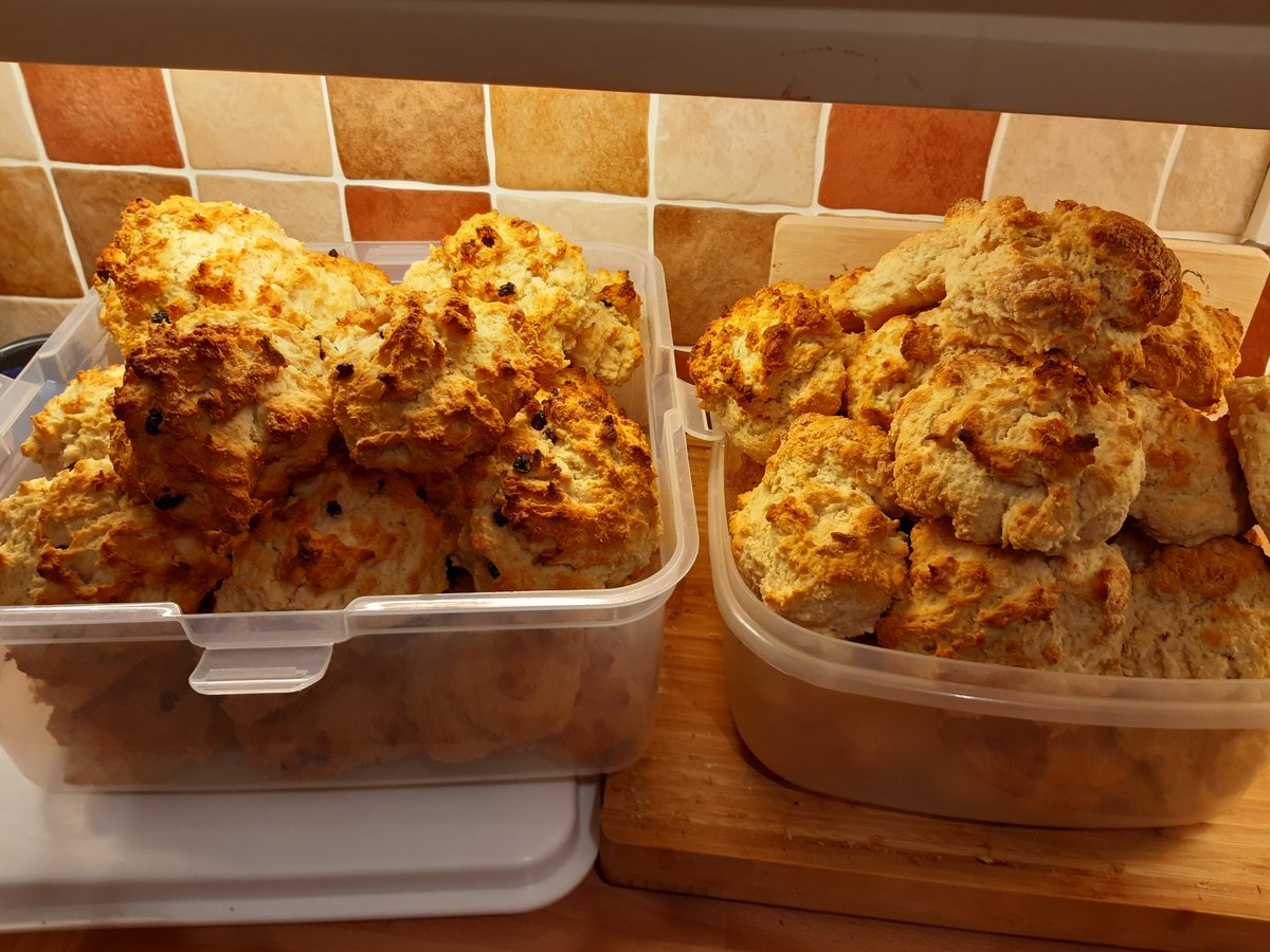 ASpoonfulofHon1's tweet photo. 🐝 100 scones off out in the post today for lucky cream tea recipients!
Orders yours now...
https://t.co/hDQVisj8Nz https://t.co/GcSDtSm77v