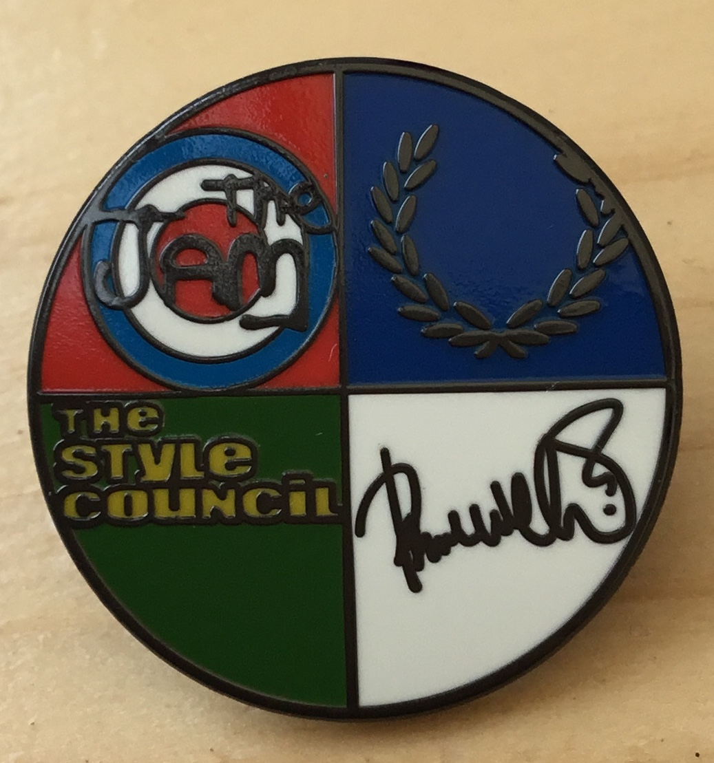 thebadgemanltd's tweet photo. SPECIAL OFFER!! Get Ready For Christmas 
Buy Any 3 Badges from our Paul Weller/The Jam/The Style Council Range &amp; get a 4th FREE!!! Just Message us Your Choice of the 4th After Purchasing
https://t.co/Qz6usOYBFy #supportsmallbusiness @PaulWellerNews @MRCOOLSDREAM @LongLiveTheJam https://t.co/hSqqIrsQaG