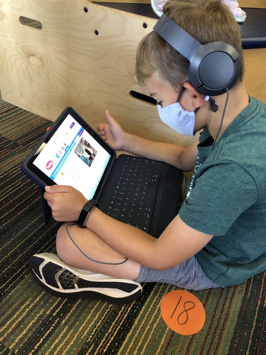 LibraryCCE's tweet image. This week we are ALL learning about Veteran’s Day. The students have a choice board and can choose what to learn about. @CastlemanCreek