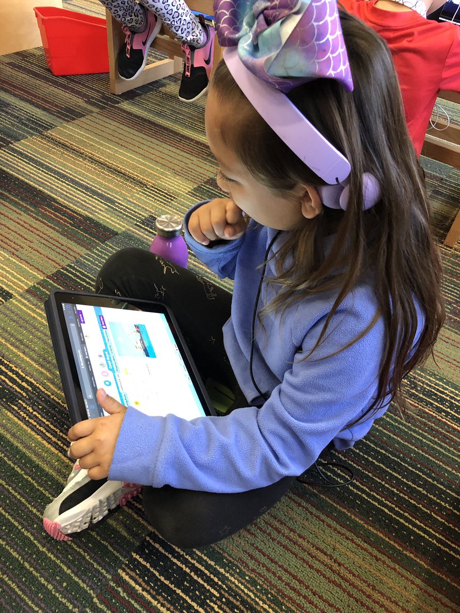 LibraryCCE's tweet image. This week we are ALL learning about Veteran’s Day. The students have a choice board and can choose what to learn about. @CastlemanCreek