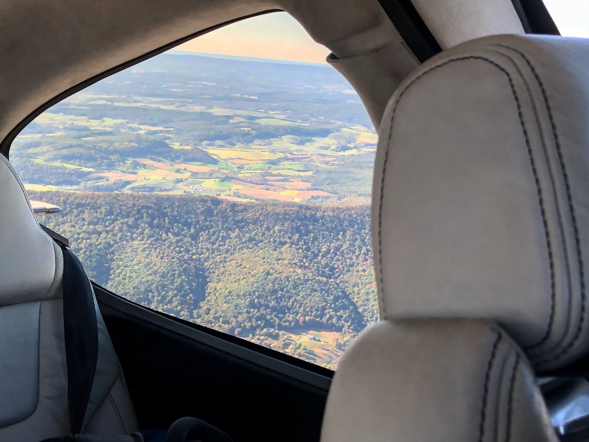 COPA_Pilot's tweet photo. The hills in central Pennsylvania. #COPAPilot #CirrusLife #SR22 #AvGeek #Flying https://t.co/TnmyUkhR1K