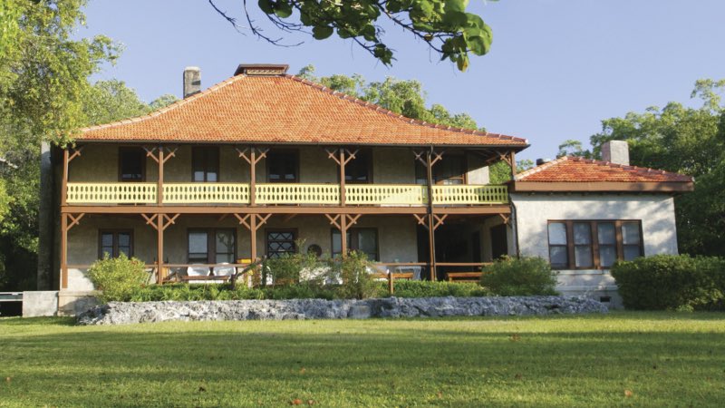 #170: Florida (Part 2)The Bahamians had skill in masonry building, roads and many different uses of the land. They are credited with building the Vizcaya, the Peacock Inn, the Barnacle, the Deering Estate, the Dade County Courthouse plus more.