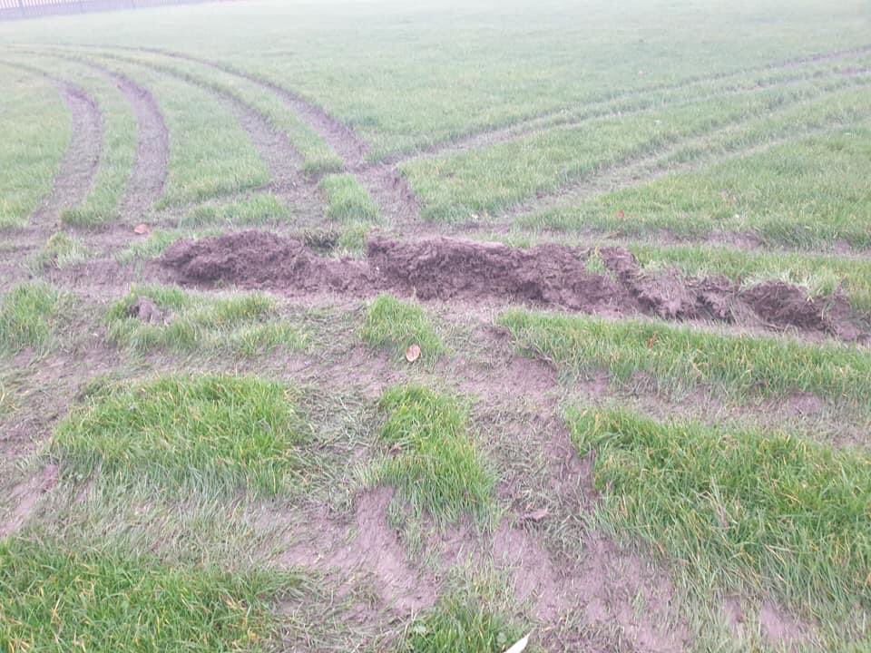 Cheers to the absolute cunts that have ruined our pitch at the weekend. Fucking scumbags 😡😡<a href="/WhinWarriors/">Whinmoor Warriors</a> <a href="/davidmann59/">manager of NFT'sr corp</a>