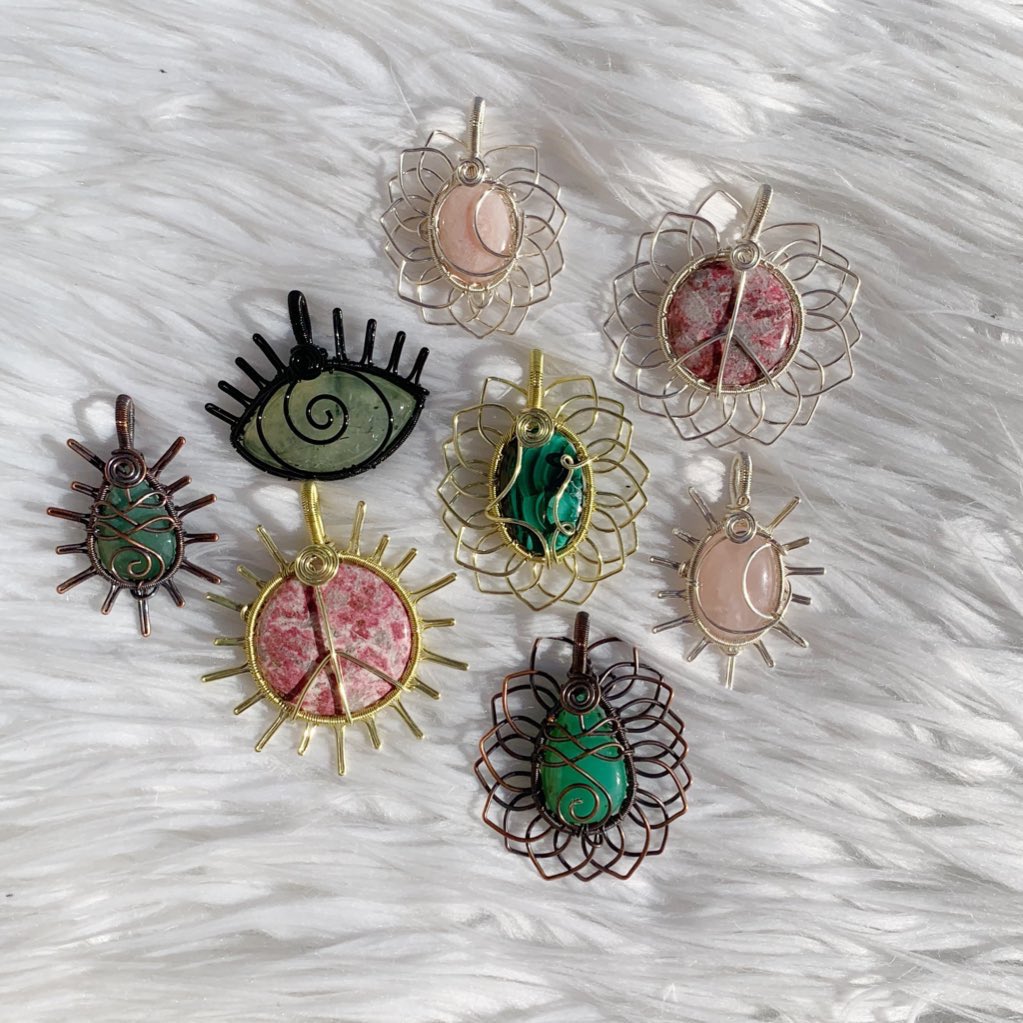 mildhippie's tweet photo. 🍓🥝🌸 STRAWBERRY KIWI 🌸🥝🍓

pendants available 11/13 @ 4pm EST https://t.co/ibR7VJCQEd