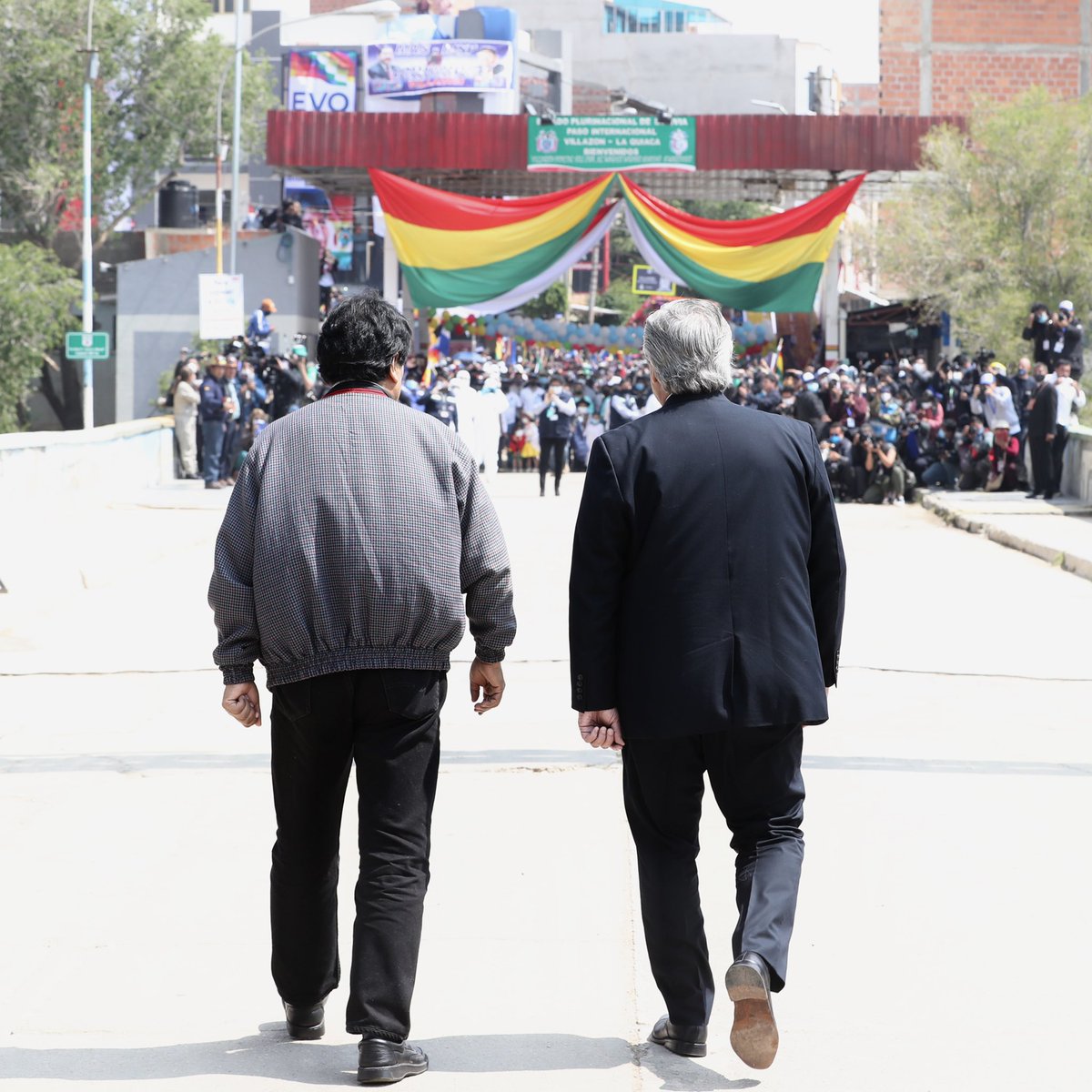 Hoy cumplimos nuestro objetivo de garantizar que <a href="/evoespueblo/">Evo Morales Ayma</a> pueda regresar sano y salvo a Bolivia, la tierra de la que nunca debió haberse ido.

Estoy muy feliz de haber podido tenderle una mano. Ahora es tiempo de reconstruir América Latina con democracia y justicia social.