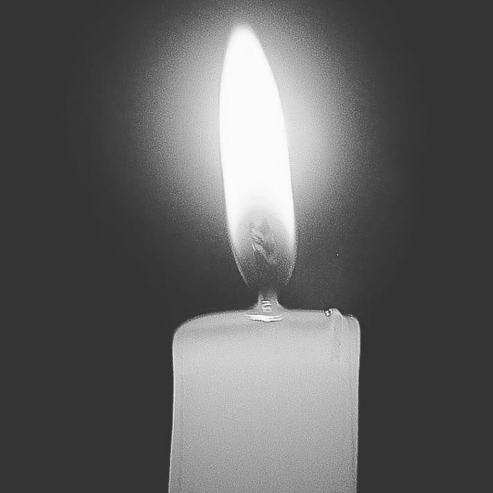 NigelTatenda1's tweet photo. Light up  a candle  to  family,friends,celebs, enemies and loved ones you lost  in 2020.
#Gringo#Ginimbi#Moana#Alichia and others 
#MTSRIP https://t.co/DuzRrVXPBG