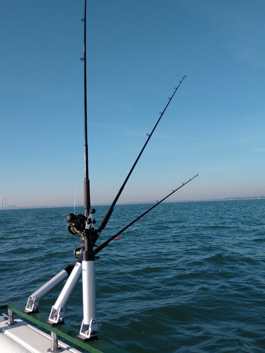 MaceOnIce's tweet photo. From pulling inline boards or deploying snapweights on Lake Erie, the end results equal walleye! #StCroixRods #BestRodsOnEarth #stcroixrods #bestrodsonearth https://t.co/2gHmtZxDgY
