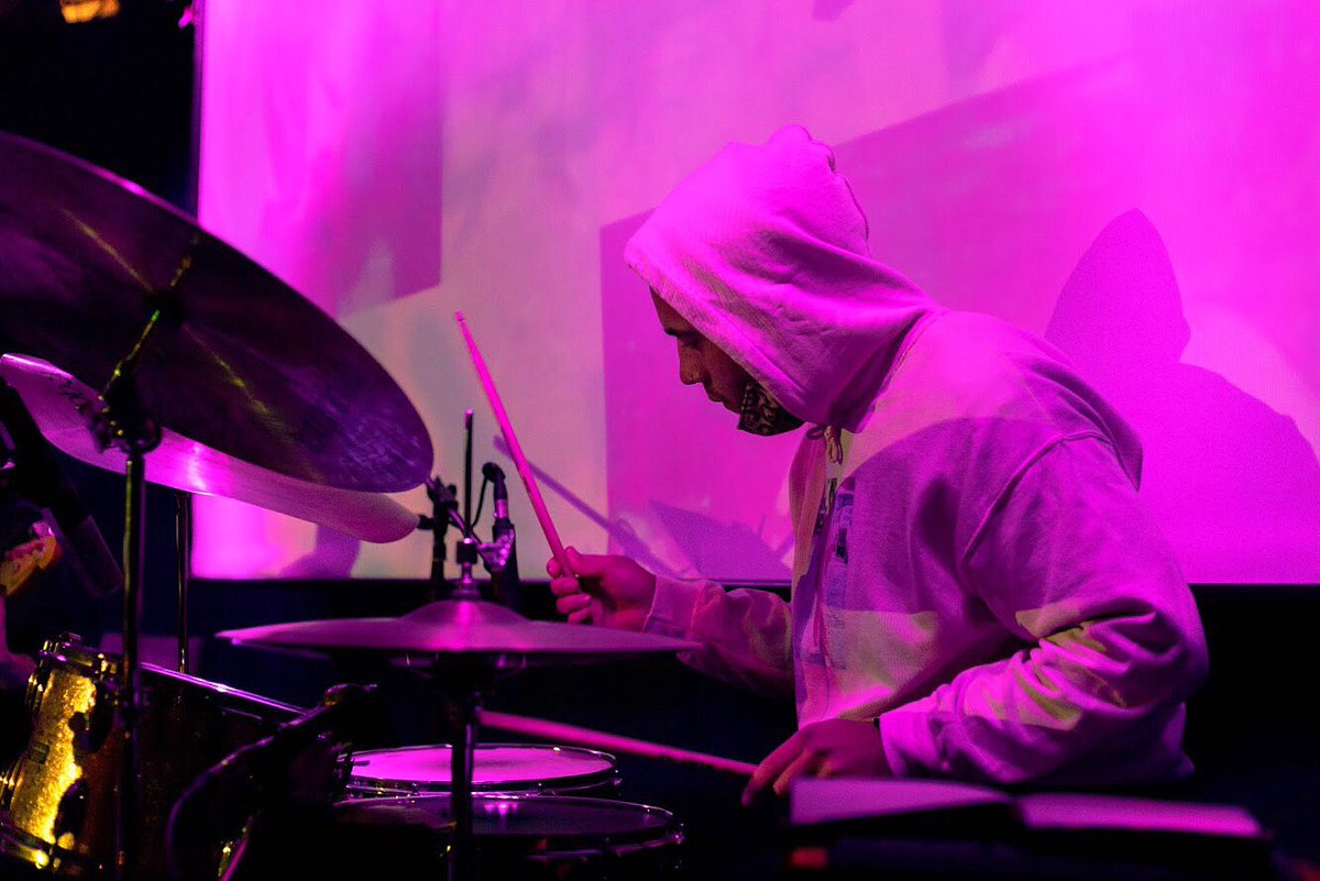 grid_turn_photo's tweet photo. Pics from Bands, Space, Carlton Place gig last week. Featuring @BustyMinefield, Ruben Sheridan on 🥁 & @keelinmusic with @corina_bibere on visuals. It was emotional hearing & capturing live music again 🥺 thanks @Shunyasound & @CarltonClubInfo for making it happen 💜 https://t.co/F7CG0Max8E