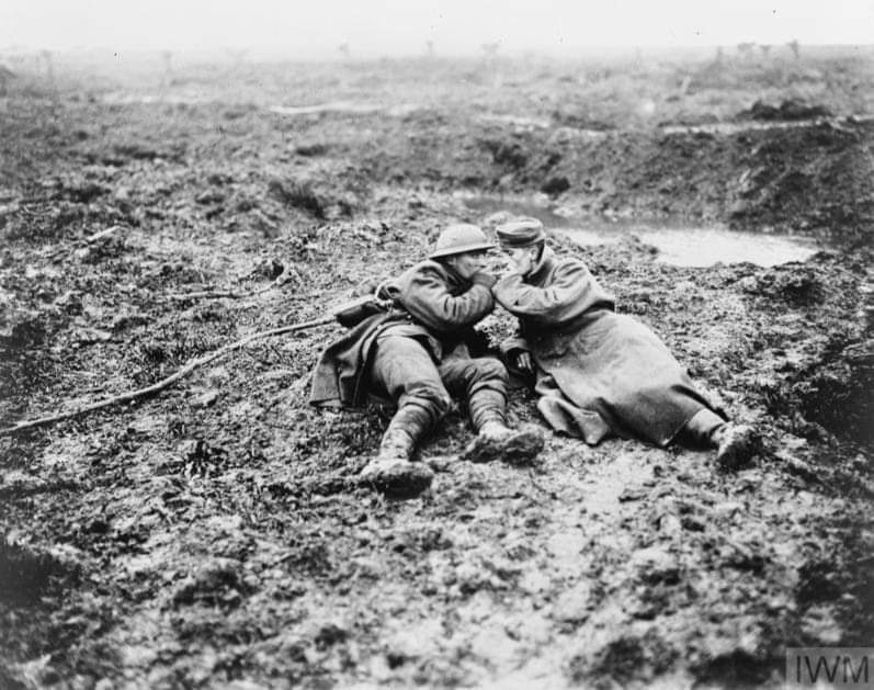 (10) Lest we forget soldiers playing football together, sharing rations, & cigarettes in no-mans' land - especially when injured.