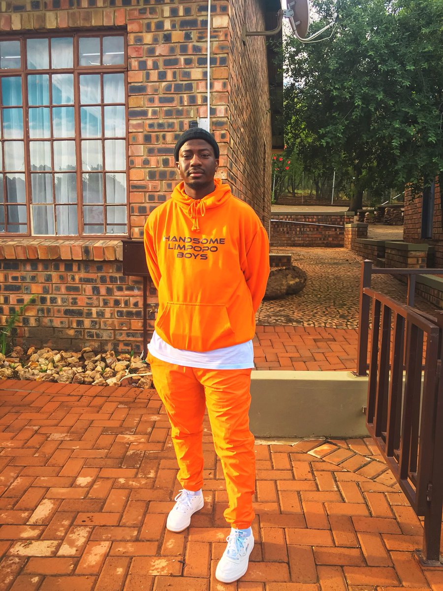 Tumelo_HLB's tweet photo. 🧡🥰PROUDLY PEDI.🧡🥰 https://t.co/ahN0ai7pmx