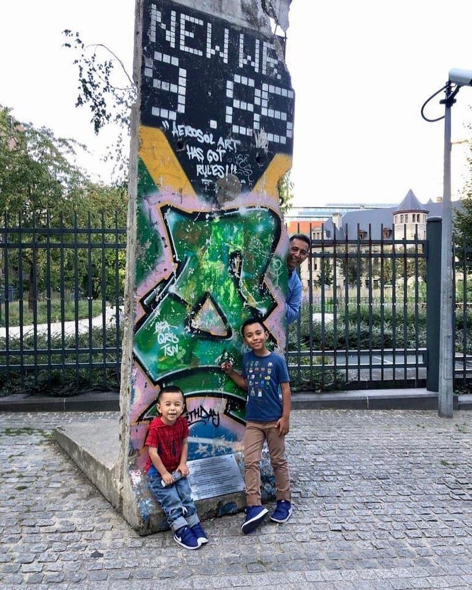 visit_EP's tweet photo. The Berlin Wall was torn down 31 years ago. Visit the online exhibition 👉 https://t.co/Y36HYvExhI…
Experience this powerful symbol at the entrance of the Hemicycle of the EP in Brussels https://t.co/jyA0KxFbEz…
📸 Photo by @travelingwithmykids
#berlinwall #berlinwallfall https://t.co/m2GgkItyFQ