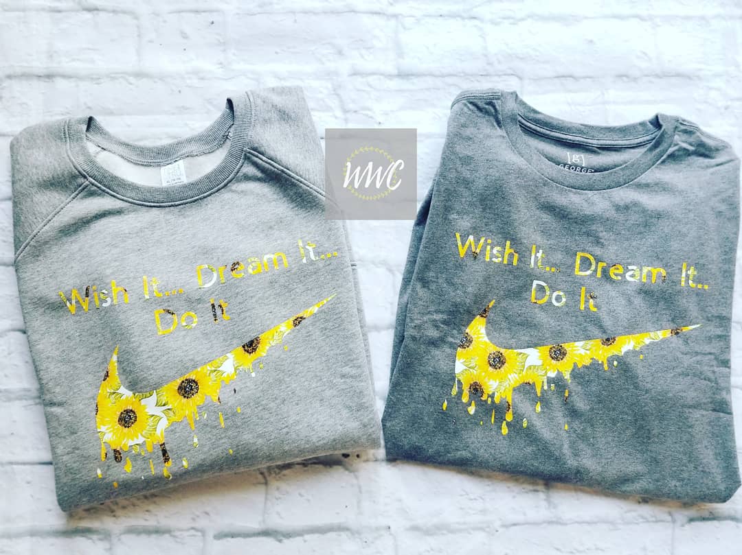 kryswild05's tweet photo. Taking a break from Christmas items and showing off these Awesome Sunflower patterned Vinyl! 🤩 
Im 🅻🅾🆅🅸🅽🅶 how these turned out! 
🌻 𝓢𝓸 𝓬𝓾𝓽𝓮! Available @
https://t.co/yurYlW4UAI https://t.co/suyy4qh7R3