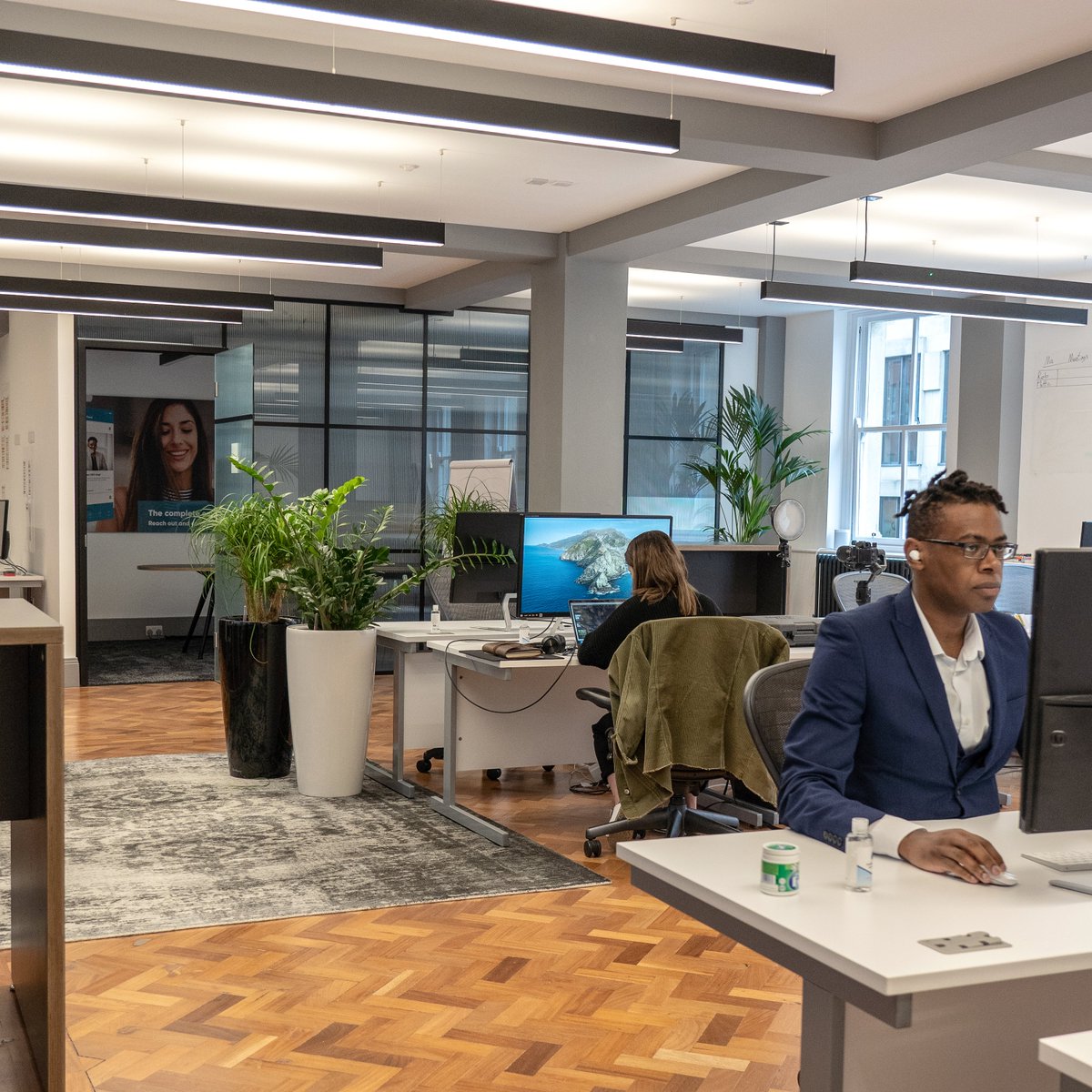 _Northspring's tweet photo. Private, yet flexible.
Origin tenants have their own private office for their business, plus all the extra spaces included in their package.
Download the brochure at https://t.co/SXjKN0IYzt
#privateworkspace #flexibleworkspace #originmcr https://t.co/j3eulrN2QY
