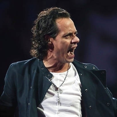 MarcAnthony_Mex's tweet photo. Reposted from @palabrasdelalma_usa 🤴🎤🕺🔥 @marcanthony
#marcanthony #Kingofsalsa #thevoice #icon #legend #puertoricanpride #jlo #jenniferlopez #latinmusic #salsamusic #quevivalasalsa #flacobello 1/2 https://t.co/LJ9EwUOG37