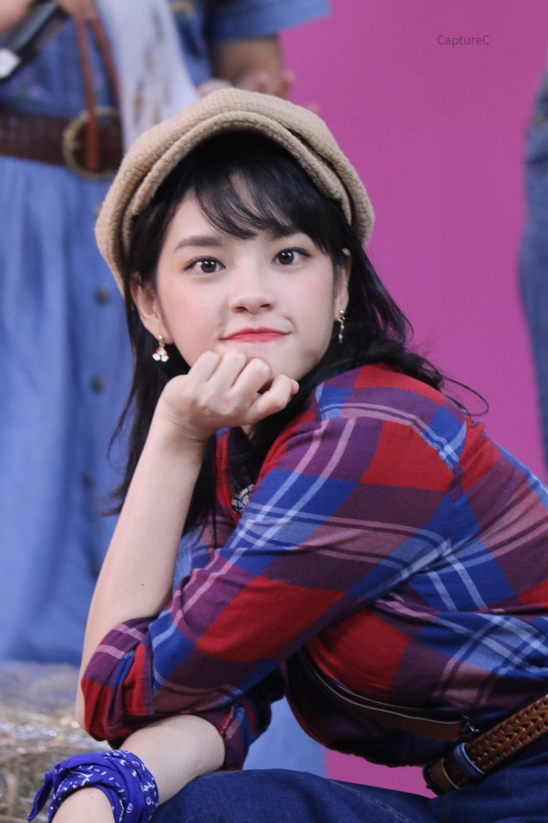 JanmaneeAthicha's tweet photo. เร็วๆนี่แน่ รอดูผลงานเลย
#MilklandxBNK48
#BNK48 https://t.co/WiK2ci33l4