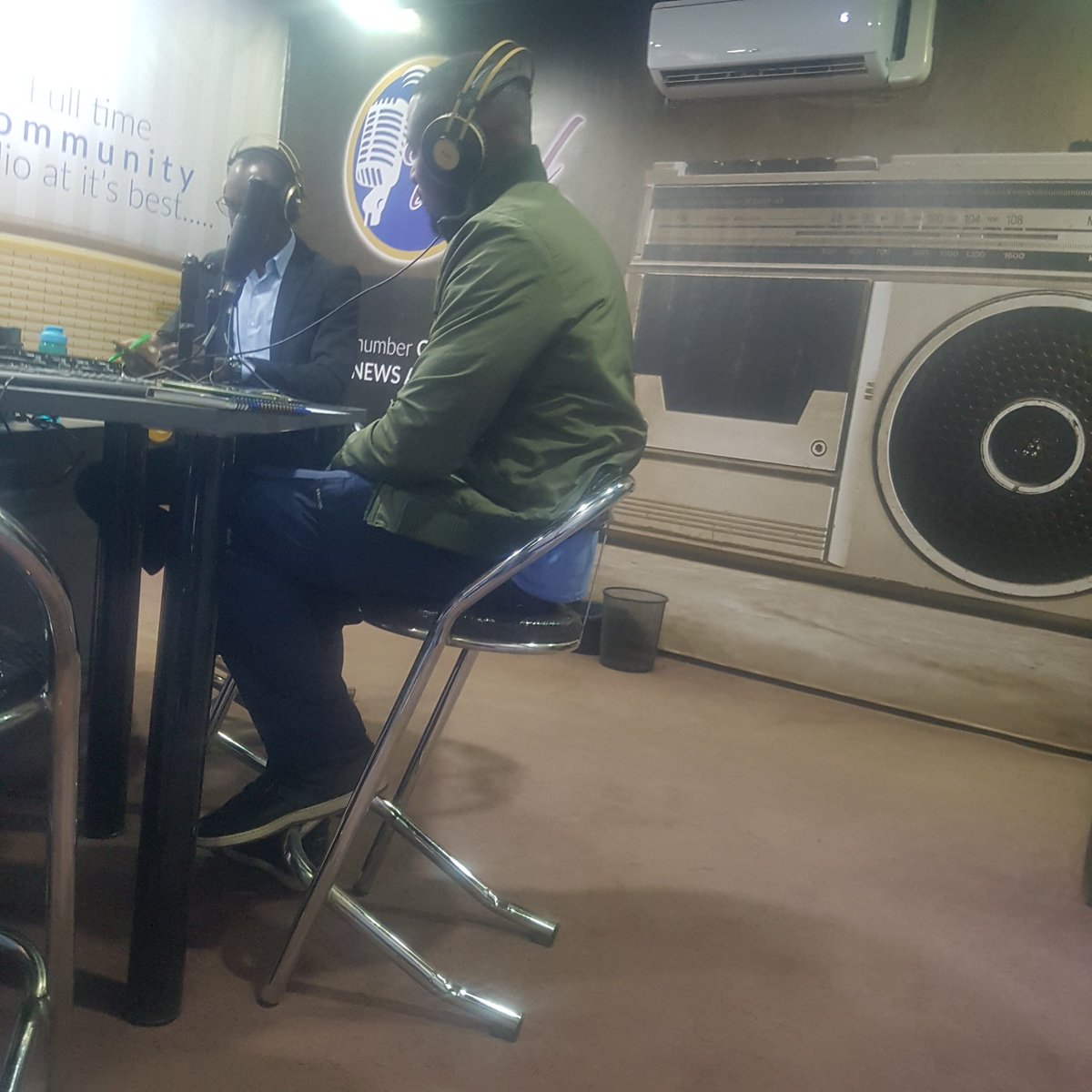 YvonneDalitso's tweet photo. On 103.3FM Real Radio right now... @CenterForZeroW1 CEO Billy Lombe talking about plastic pollution in Zambia #PlasticFreeEarth #plasticfree https://t.co/Ul8QwtbjbJ