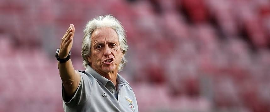 futebol_info's tweet photo. “Não tivemos um resultado positivo contra o Braga, como também não tivemos contra o Boavista. O Benfica tem duas derrotas… É muito? É! Não estou habituado a perder tanto. No ano passado, joguei 90 jogos e só perdi 4.”

Jorge Jesus. https://t.co/aXYtuRLZ06