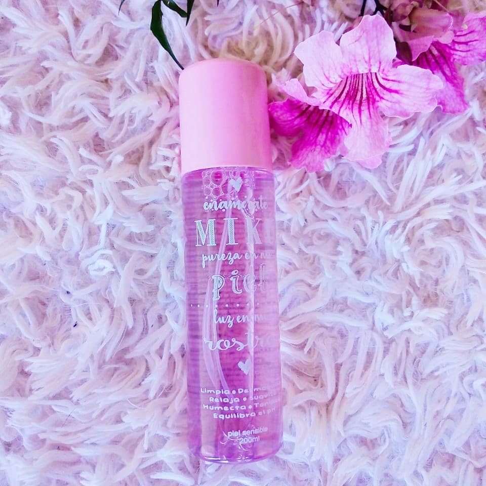 DaliaRaquel10's tweet photo. Agua #micelar para piel sensible $110. Puedes adquirir todos los productos de #MIKUCOSMETICS conmigo :3 <3 https://t.co/n9kStK4Bsz