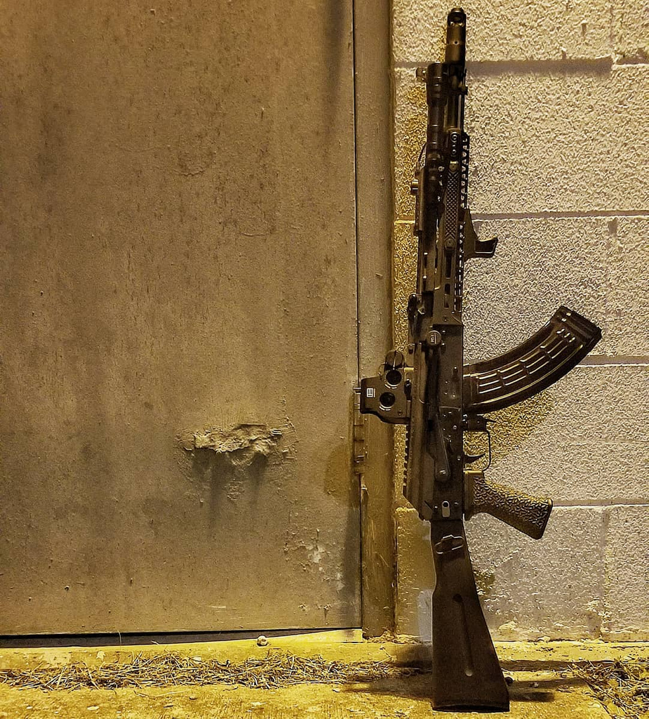 ARSENALinc's tweet photo. Do you agree? β¬οΈ
-
Modernized ak's are π, the future is now old man
-
π· @j.cook74
-
#arsenalinc #arsenalak #slr107fr #762x39 #plumboi #rsregulate #eotech #evolutiondefensegroup #algdefense #bcmgunfighter #surefire #texasweaponsystems #knsprecision #akpeasants #kalashsociety https://t.co/aMV2zuqKjA