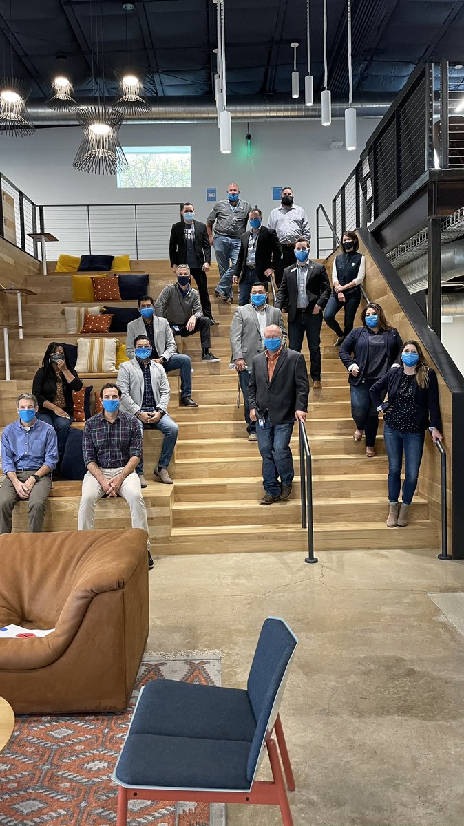 CesarCazarez7's tweet photo. Today I had the chance to meet great people from different departments within AT&amp;T, as well as Jeff McElfresh our CEO of AT&amp;T communications and Jenifer Robertson. Representing #ATX #attemployee #stxspeaks #hollandheroes #attlife @STXspeaks #atxallstars https://t.co/8XacepL2RP