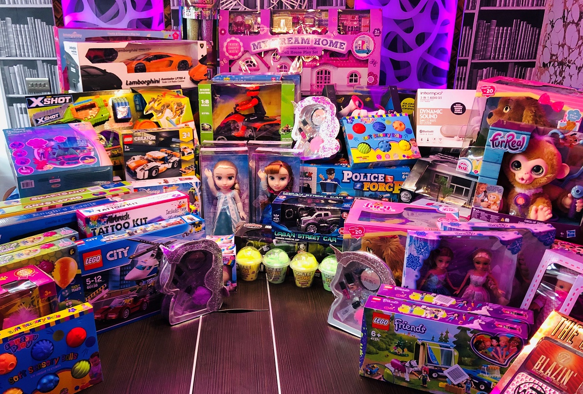 Please help make sure local children have a gift to open this Christmas - here's how you can support our toy appeal - ow.ly/lNA050CfoZk And thanks to <a href="/JGMAgency/">JGM Agency</a> <a href="/WeActTogether/">Action Together</a> &amp; <a href="/Bellyfloptv/">Bellyflop</a> for their support