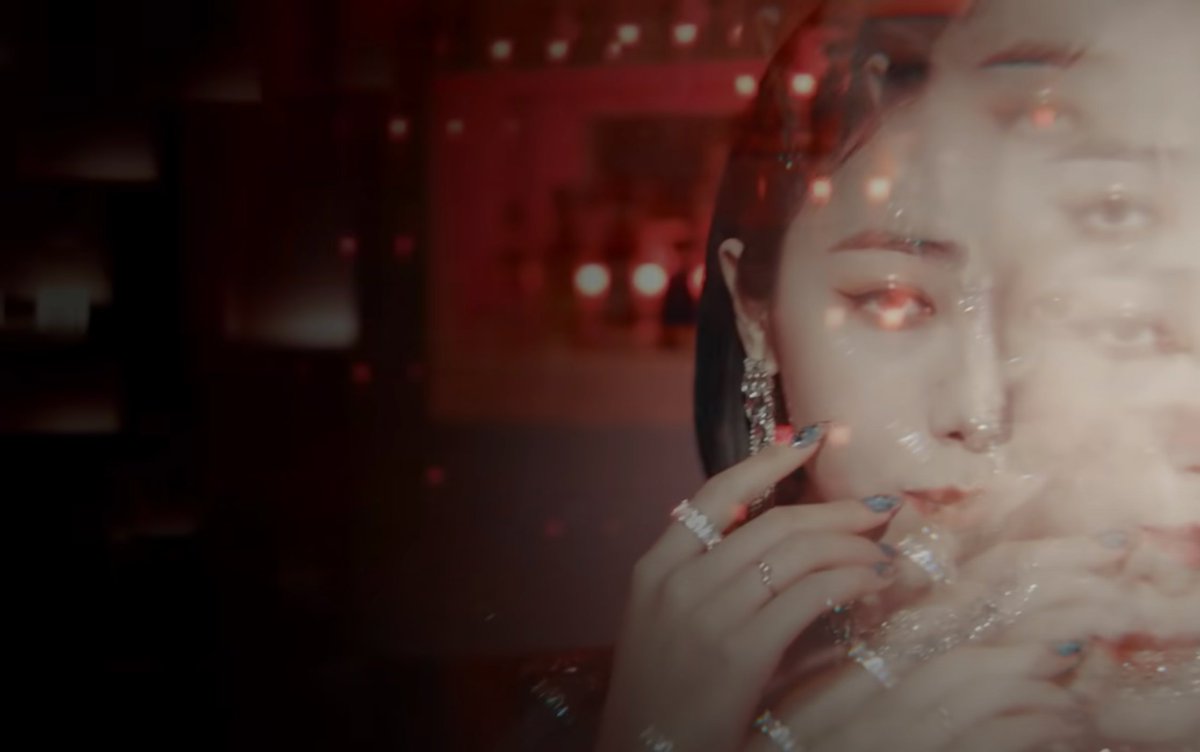 My favorite cinematic moments from GFRIEND's MAGOA thread.(disclaimer: I personally don't stan GFRIEND BUT THIS SONG SLAPS, this thread is made purely to appreciate composition, lighting and color choices of the M/V)Go stream  #MAGO